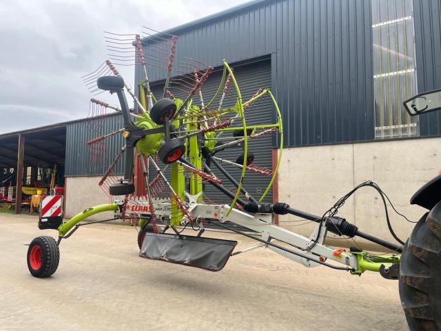 Claas 2700